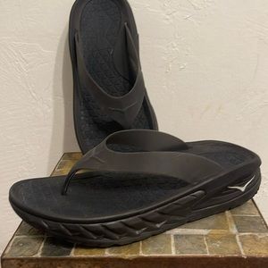 Hoka one one sandals black